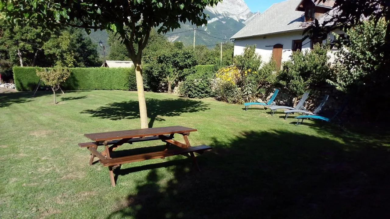 Villa Reflets De Montagnes Aubessagne Сasa de vacaciones